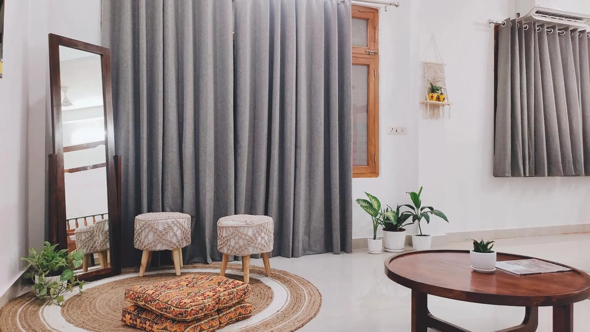 Homestay Dhara Ganga View Near Assi Ghat Varanasi